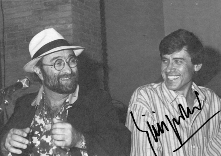 Gianni Morandi Foto autografata Photo Hand Signed 21x14cm ITP 19-01