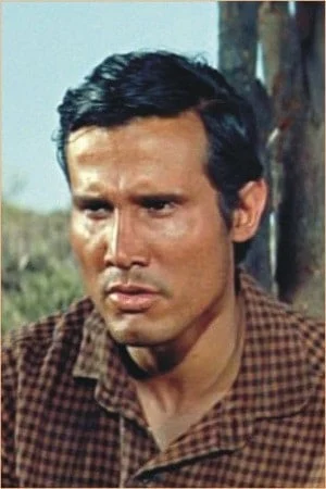 Henry Silva