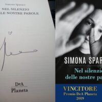 Nel silenzio delle nostre parole - Libro autografato da Simona Sparaco