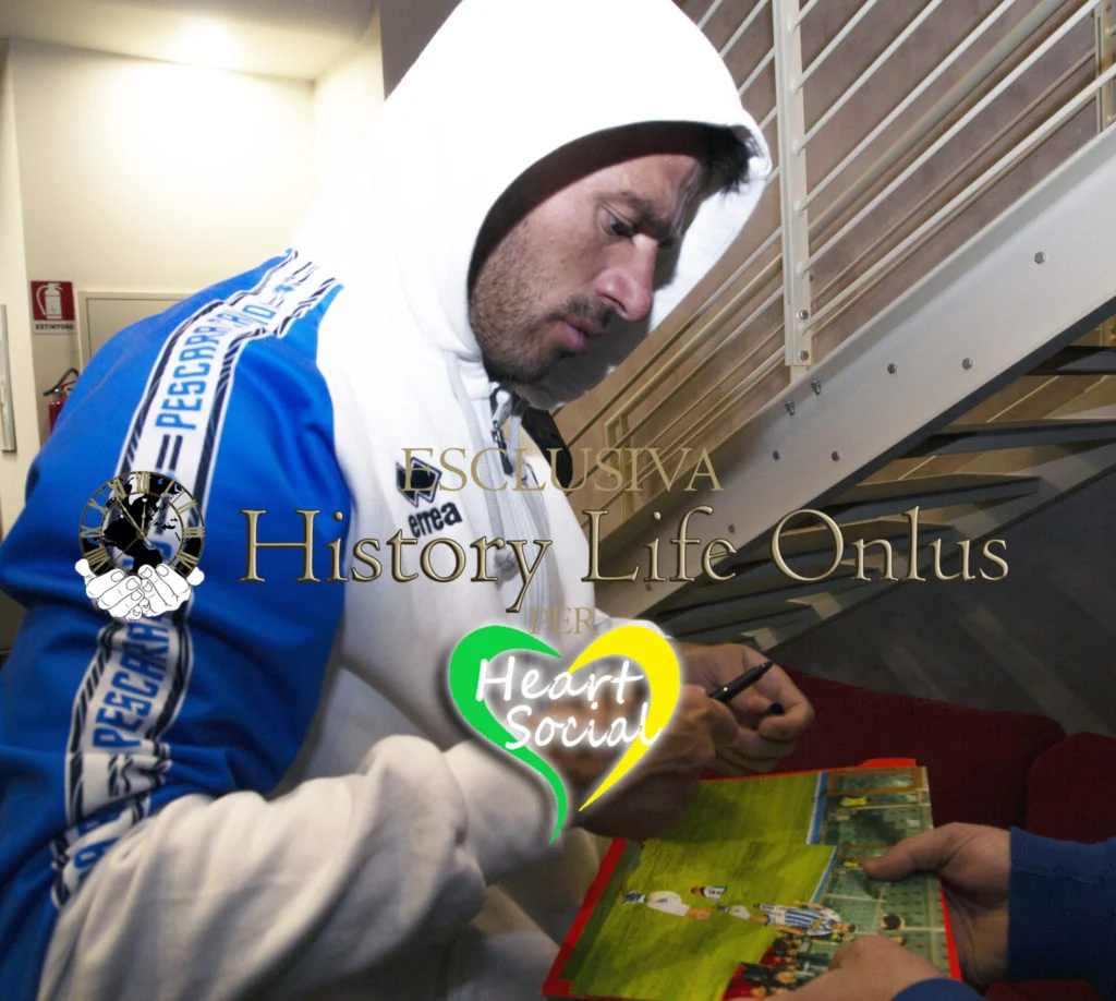 Ledian Memushaj - Soccer Pescara hand signed photo - foto autografata 20x25cm