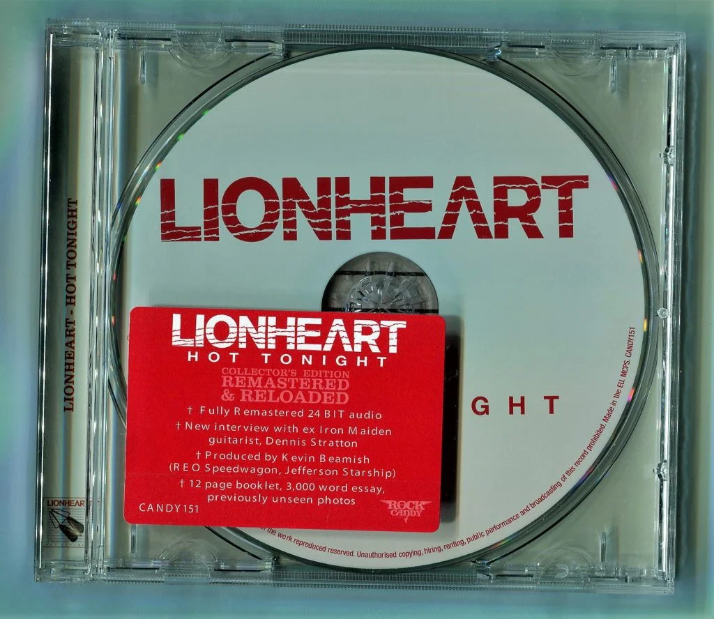 Dennis Stratton (LIONHEART - HOT TONIGHT) CD hand signed autografato