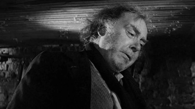 Freddie Jones