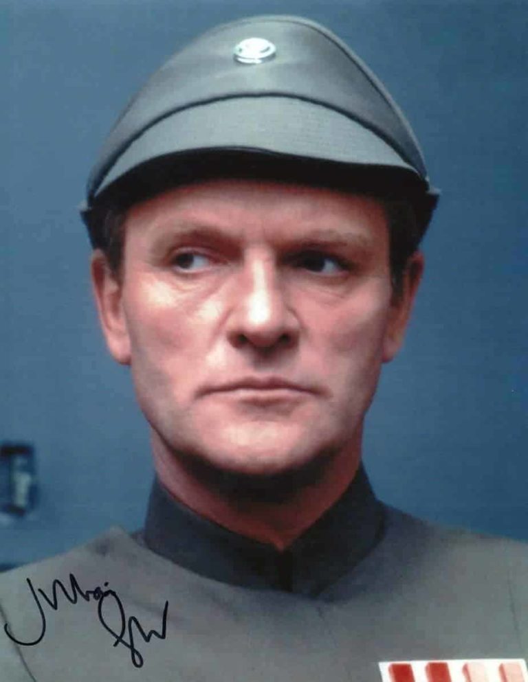 Julian Glover “Star Wars” (General Veers) hand signed photo 20X25cm foto autografata