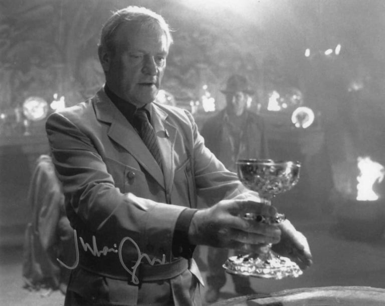 Julian Glover “Indiana Jones e l’ultima crociata” (Walter Donovan) – hand signed photo 20X25CM foto autografata