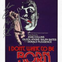 Caroline Munro - I DON'T WANT TO BE BORN - photo hand signed 20x25cm foto autografata s107