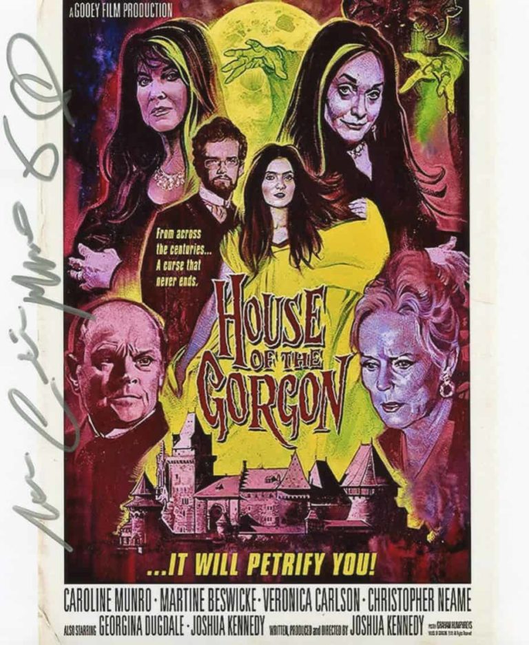 Caroline Munro – House of the Gorgon – photo hand signed 20x25cm foto autografata s113