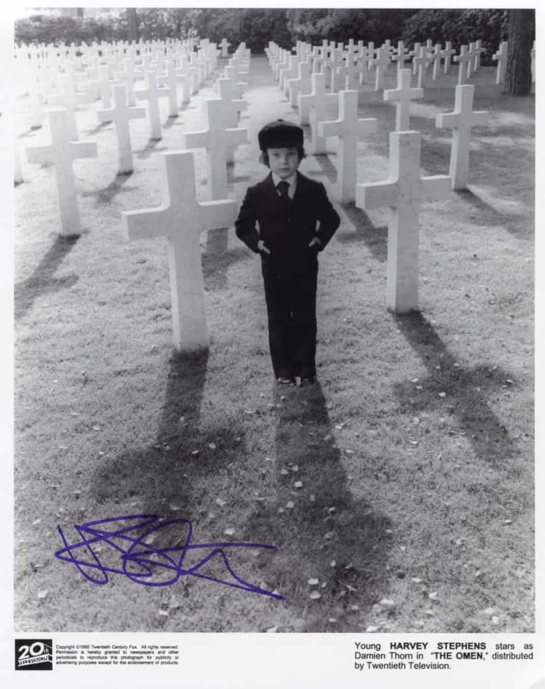 Harvey Stephens – “THE OMEN (il presagio)” – Hand Signed Photo 20x25cm foto autografata