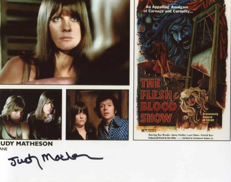 Judy Matheson – THE FLESH & BLOOD SHOW – hand signed photo 20x25cm foto autografata s152