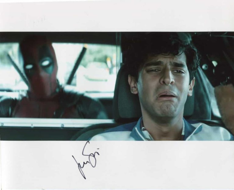 Karan Soni – Dopinder in Deadpool – hand signed photo 20x25cm foto autografata