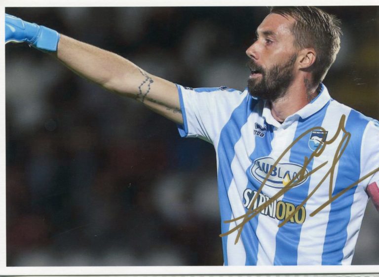 Vincenzo Fiorillo – hand signed photo – foto autografata 14x21cm