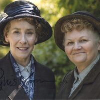 Phyllis Logan - (Mrs. Hughes) "Downton Abbey" - hand signed photo 20x25cm foto autografata (09)