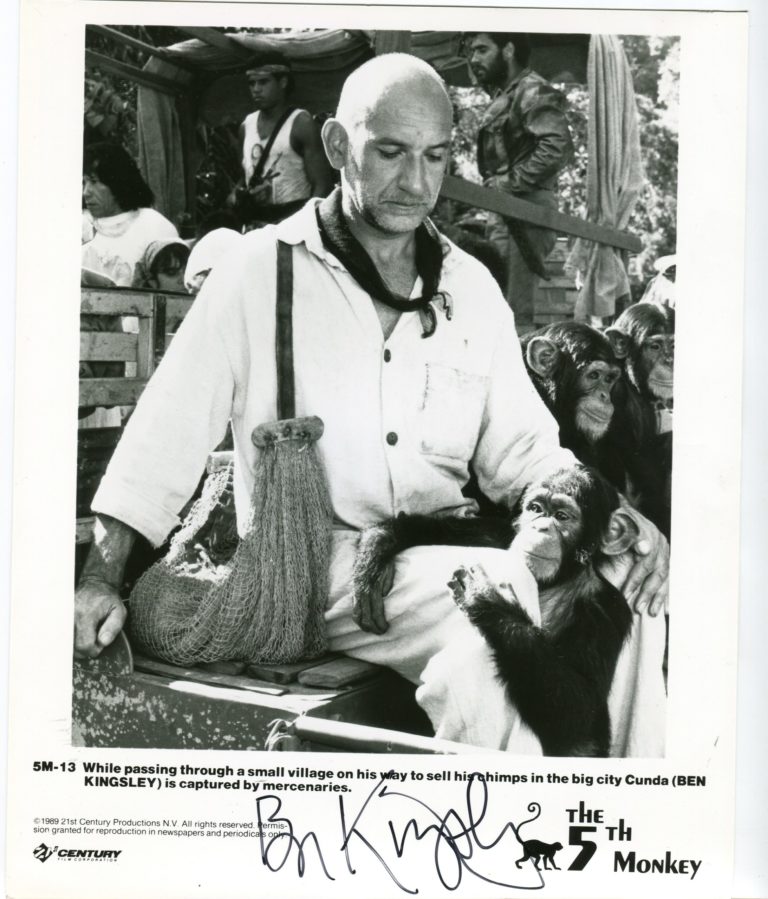 Ben Kingsley – “O Quinto Macaco” (The 5th Monkey) – hand signed photo 20x25cm foto autografata