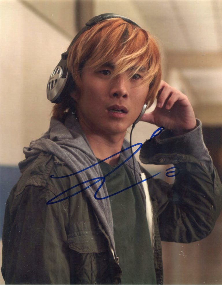 Justin Chon “Detention of the Dead” (Ash)- hand signed photo 20x25cm foto autografata