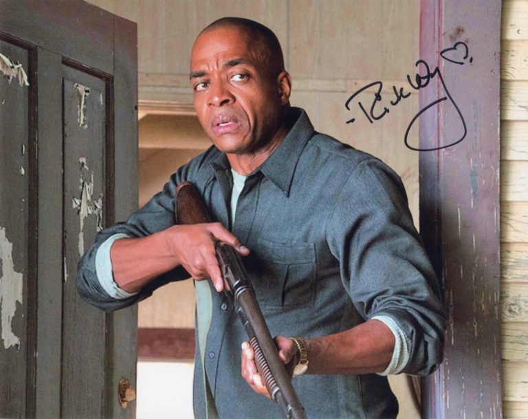 Rick Worthy “The Man in the High Castle” (Lem Washington) – hand signed photo 20x25cm foto autografata