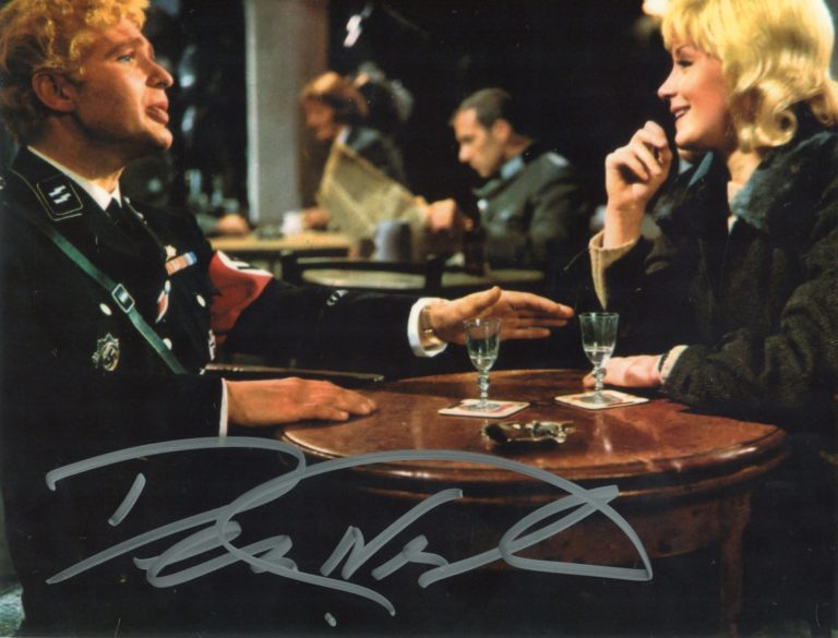Derren Nesbitt – Von Hapen” in Where Eagles Dare (Dove osano le Aquile) hand signed photo 20x25cm foto autografata dn875-01