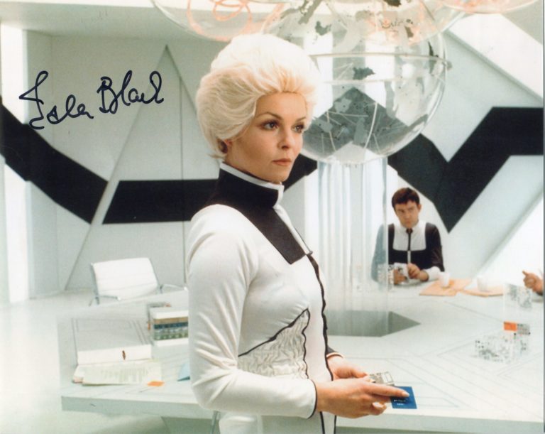 Isla Blair “Spazio 1999” hand signed photo 20x25cm – foto autografata 005