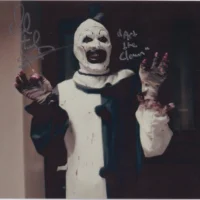 David Howard Thornton "Terrifier" (Art the Clown) - hand signed photo 20x25cm foto autografata