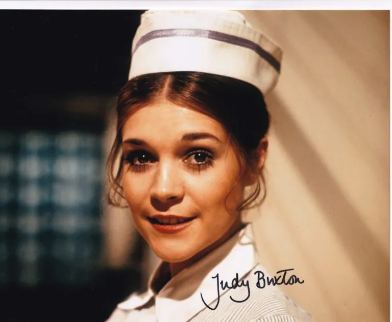 Judy Buxton – “General Hospital” hand signed photo 20x25cm foto autografata