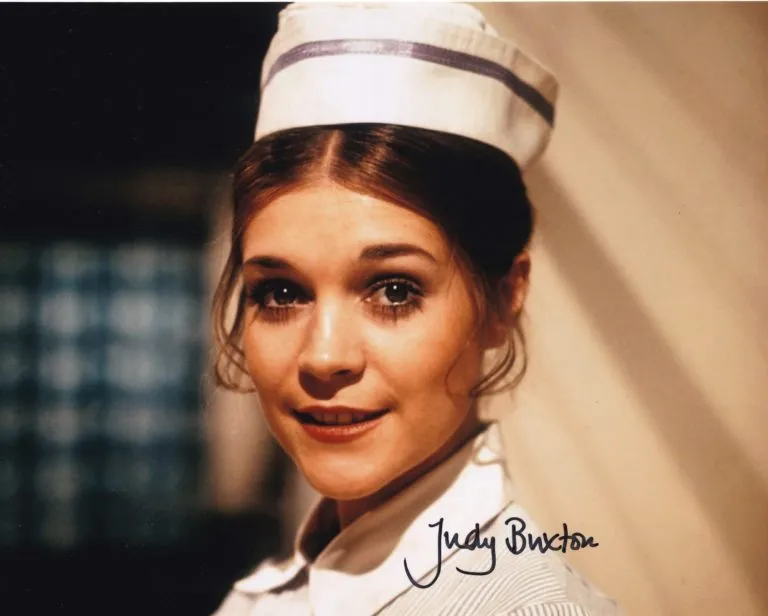 Judy Buxton – “General Hospital” hand signed photo 20x25cm foto autografata