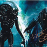 Walter Hill "Alien Predator hand signed photo 20x25cm"