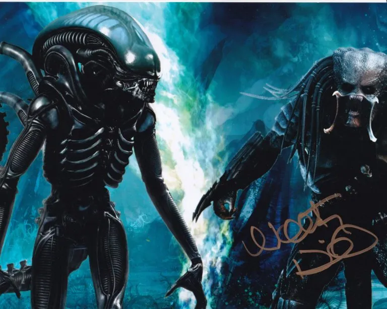 Walter Hill “Alien Predator hand signed photo 20x25cm”
