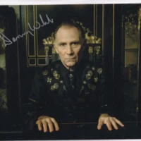 Danny Webb Pennyworth hand signed photo 20x25 foto autografata