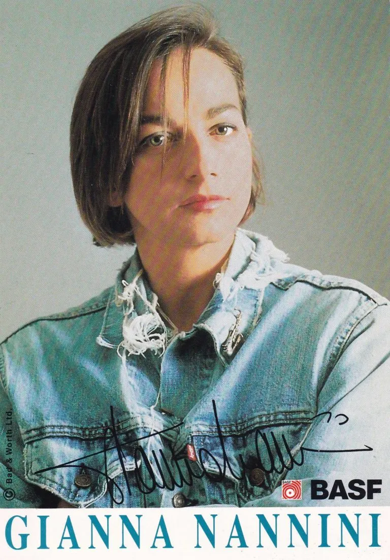 Gianna Nannini – Cartolina “Scandalo” hand signed 10x15cm autografata
