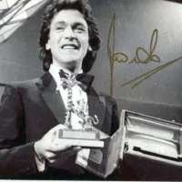 Riccardo Fogli hand signed photo 20x25cm foto autografata