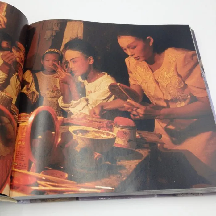 National Geographic. Il mondo (in un secolo di grandi immagini). Ediz. illustrata: K. Mulroy (Curatore) M. R. Koszorus (Curatore) L. Bendavid-Val (Curatore)