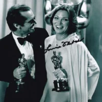 Louise Fletcher - hand signed photo 20x25cm foto autografata