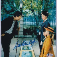 Dick Van Dyke "Mary Poppins" hand signed photo 20x25cm COA Beckett