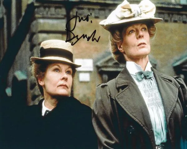 Judi Dench "A Room with a View" - hand signed photo 20x25cm foto autografata