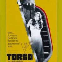 Sergio Martino "Sergio Martino Torso I corpi presentano tracce di violenza carnale A01" hand signed photo 20x25cm foto autografata