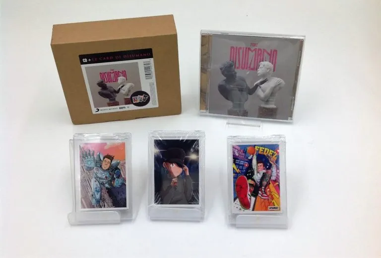 CD Disumano + 3 figurine Panini autografate da Fedez