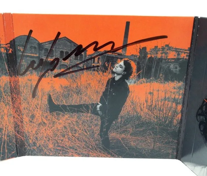 Cd Strike autografato da Leo Gassmann