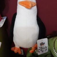 Pinguino di Madagascar peluche 22cm Rico
