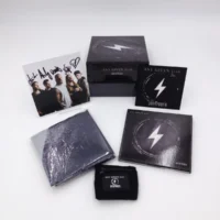 Any Given Day  - Overpower  con bandiera + toppa + cinturino da polso + foto autografata