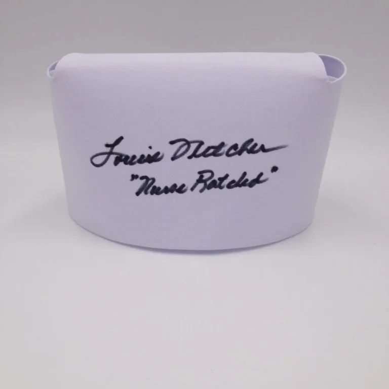 Louise Fletcher – One Flew Over the Cuckoo’s Nest nurse cap (replica cappello infermiera) autografato