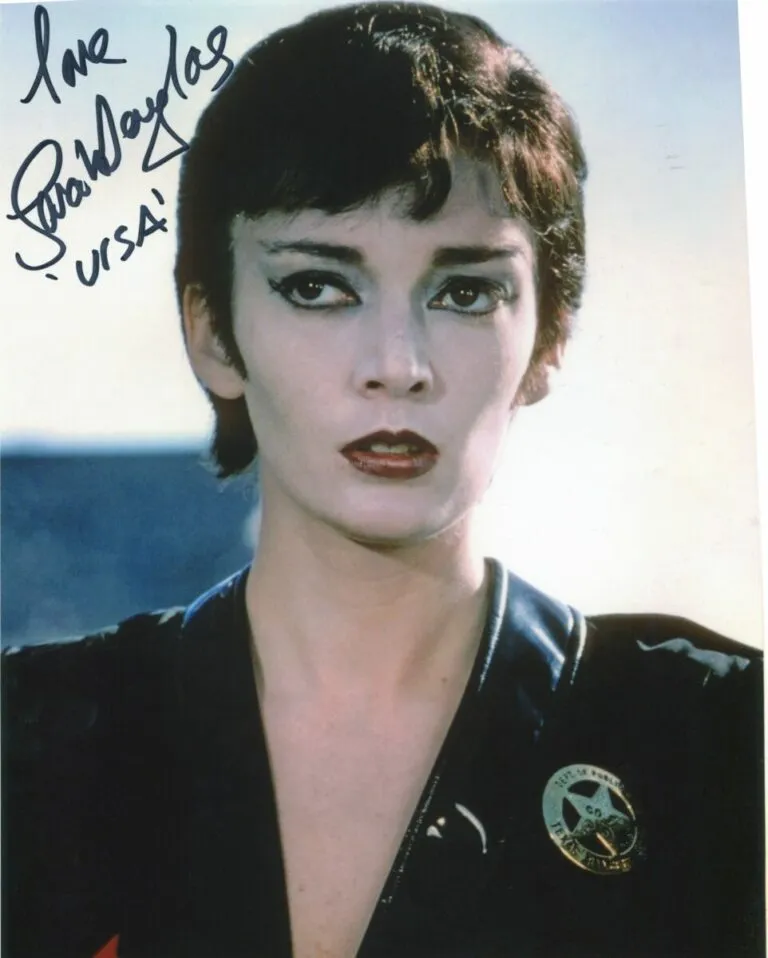 Sarah Douglas “Ursa in Superman” hand signed photo 20x25cm foto autografata