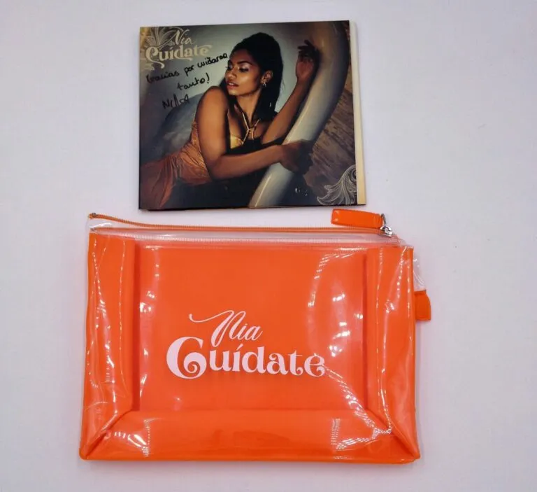 Cuídate – Nia Correia cd autografato + borsa porta trucchi