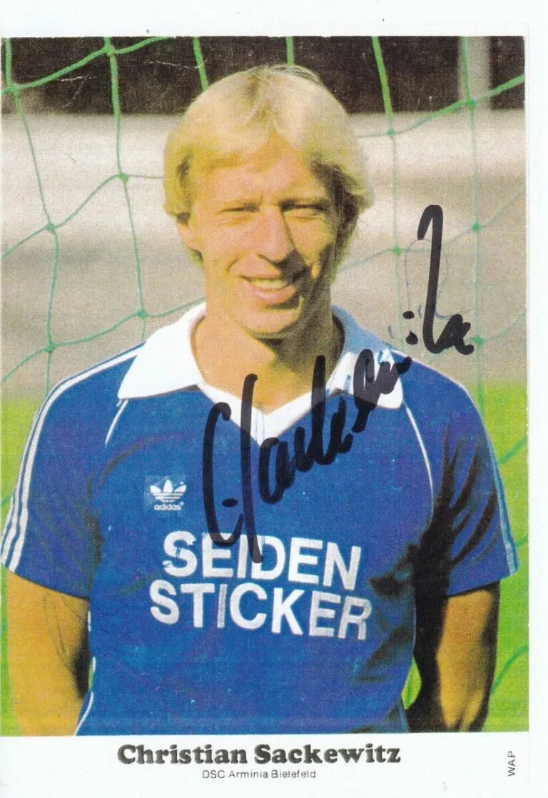Cristian Sackewitz (Arminia Bielefeld) – hand signed card 10x15cm