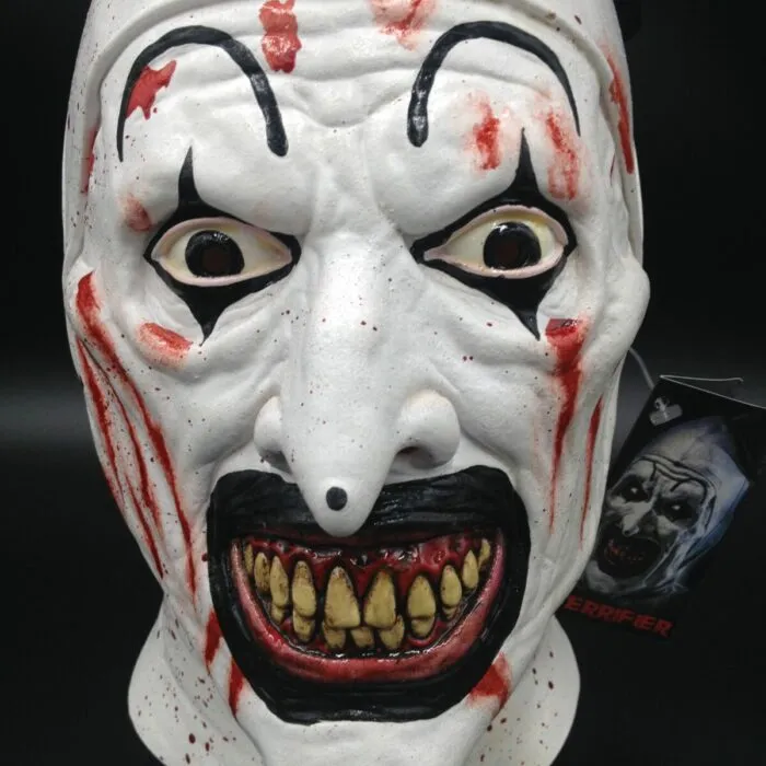 Maschera TERRIFIER autografata da Pooya Mohseni nel film "Cat Lady"