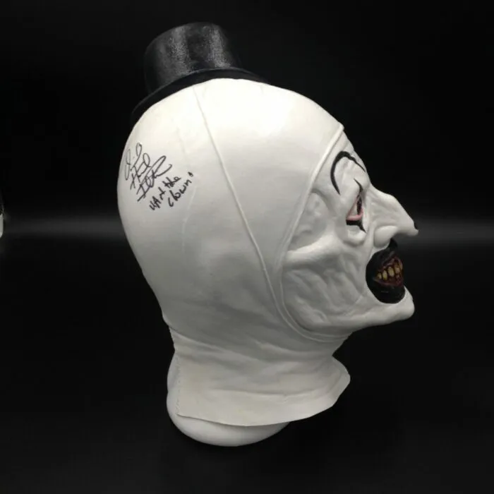 Maschera TERRIFIER autografata da David Howard Thornton nel film "Art The Clown"