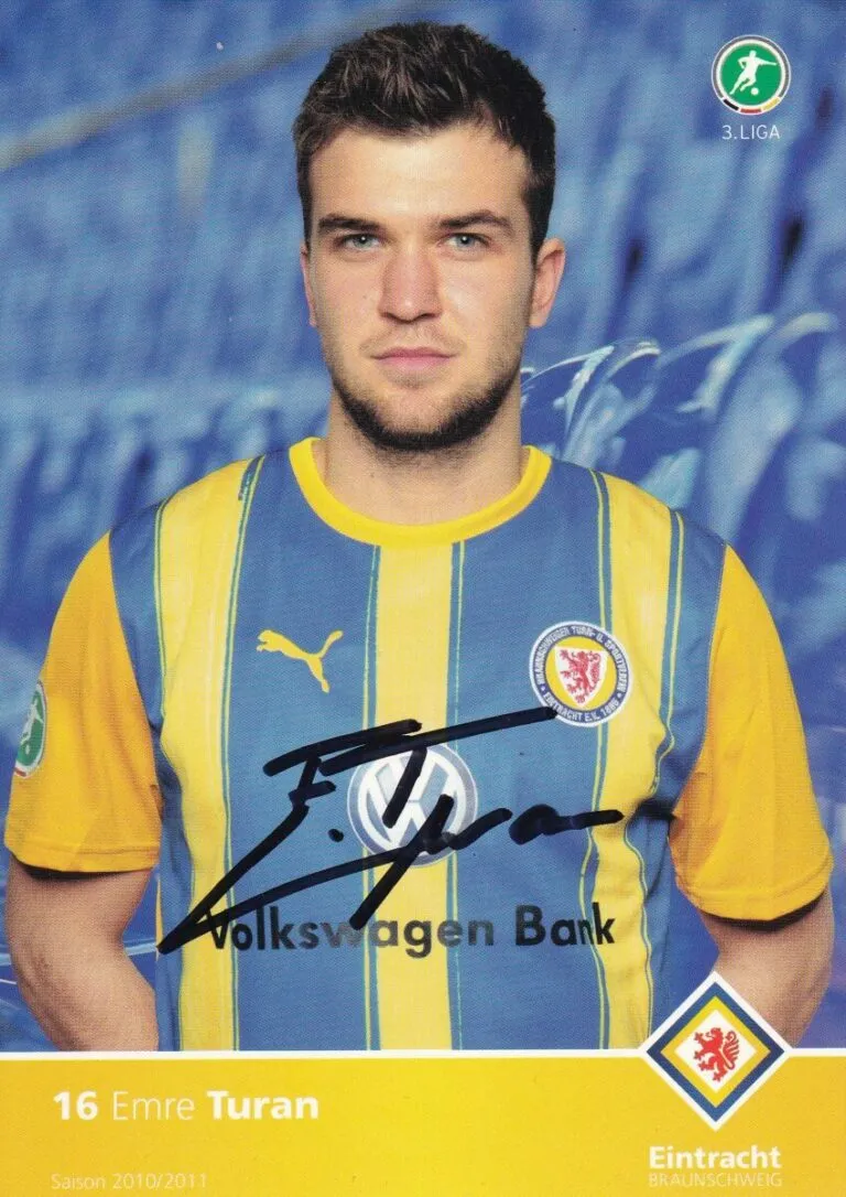 Cartolina ufficiale Eintracht Braunschweig autografata da Emre Turan