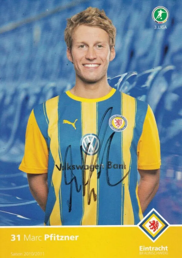 Cartolina ufficiale Eintracht Braunschweig autografata da Marc Pfitzner