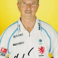 Cartolina ufficiale Eintracht Braunschweig autografata da Michael Kruger