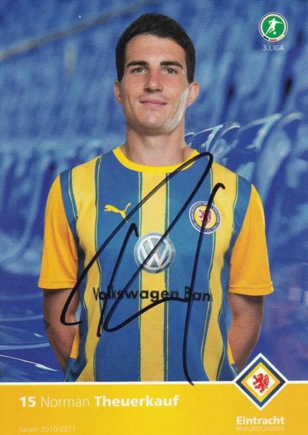 Cartolina ufficiale Eintracht Braunschweig autografata da Norman Theuerkauf