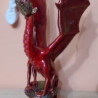 Drago con piedistallo Pop Art