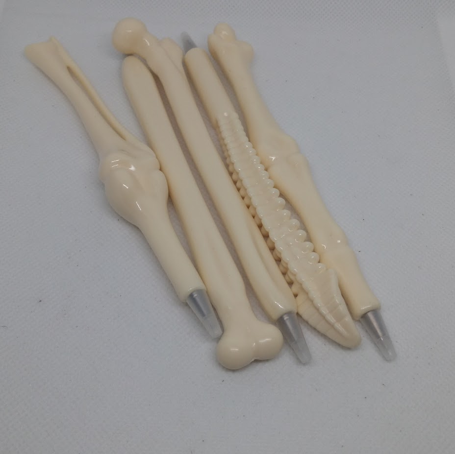 Penna a forma di ossa corpo umano