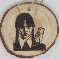 Quadretto tondo/calamita Mercoledi Addams